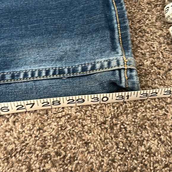 Cowgirl Tuff “Don’t Fence Me In” Jeans - Picture 6 of 7